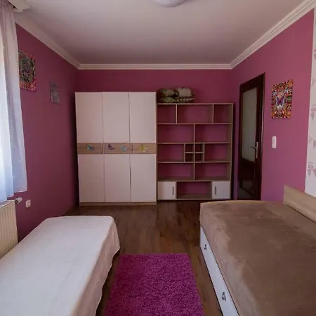 Penzion Baratkozo Vendeghaz