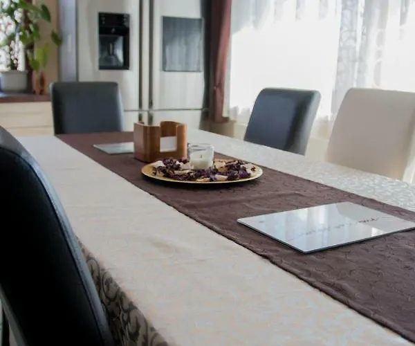 Pensionat Baratkozo Vendeghaz